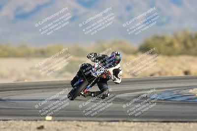 media/Dec-07-2025-CVMA (Sun) [[3e7d2de5dc]]/Race 18-Formula Twins-Formula 40 UL/